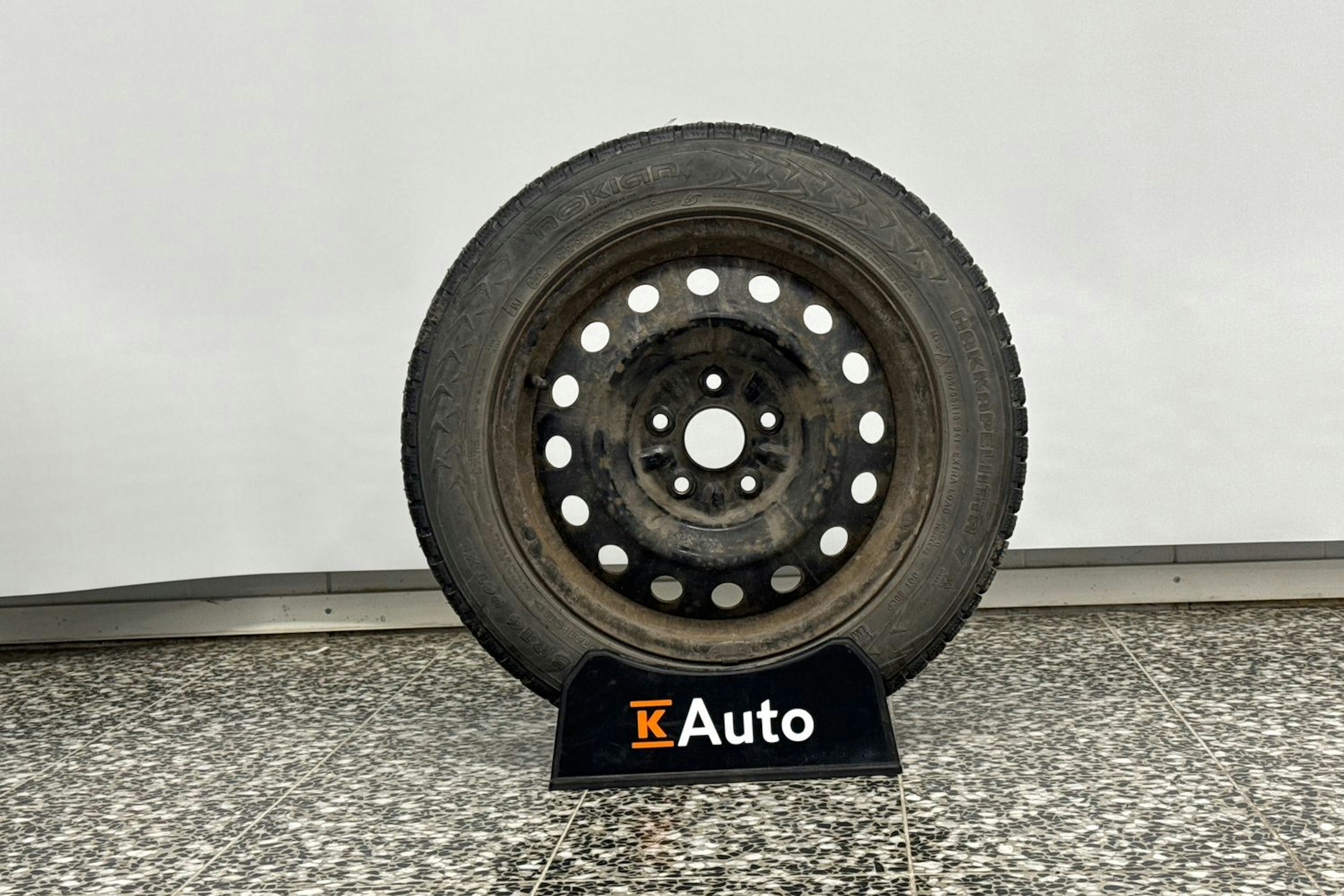 Harmaa Toyota Auris 2009 kuva 31.