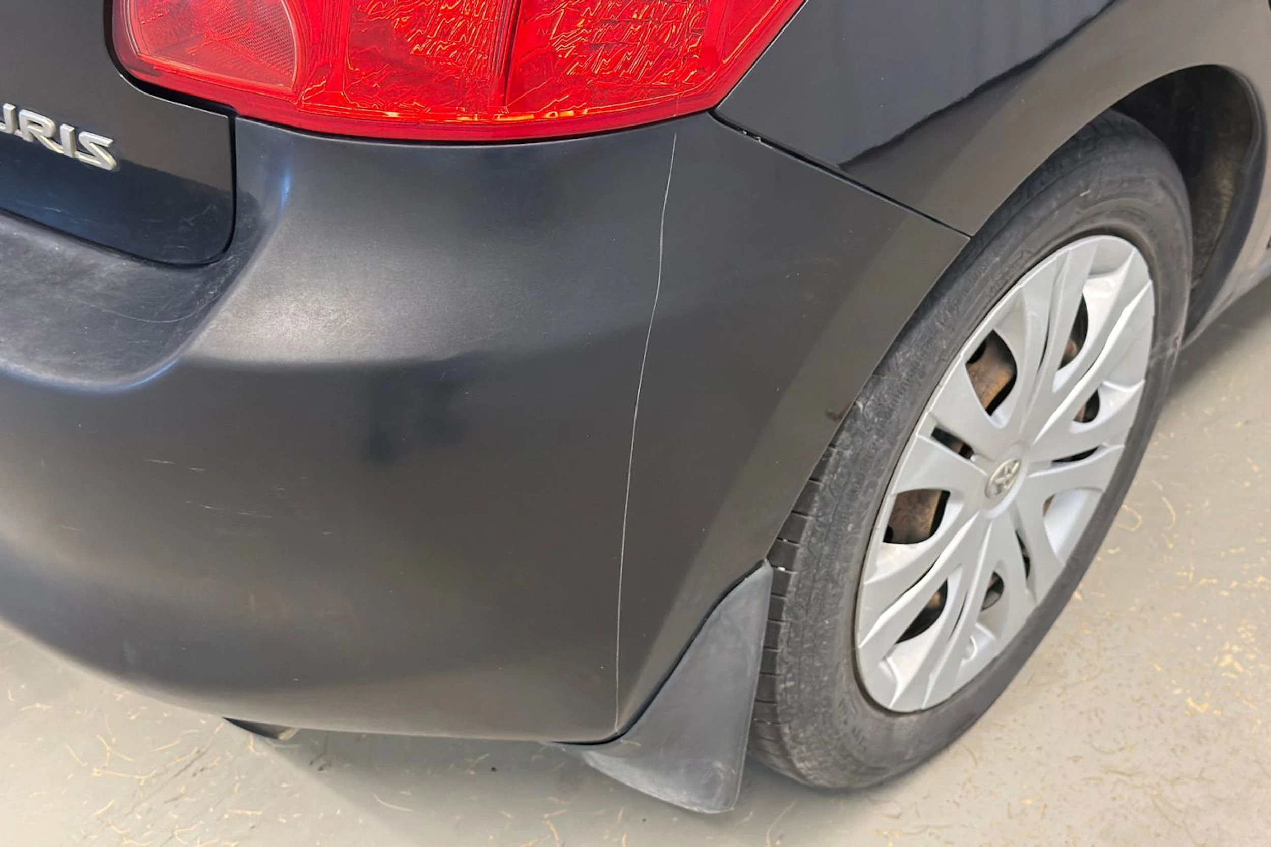 musta Toyota Auris 2009 kuva 17.