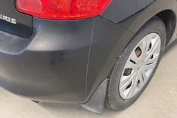 musta Toyota Auris 2009 kuva 17.