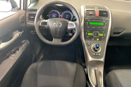 valkoinen Toyota Auris 2010 kuva 9.