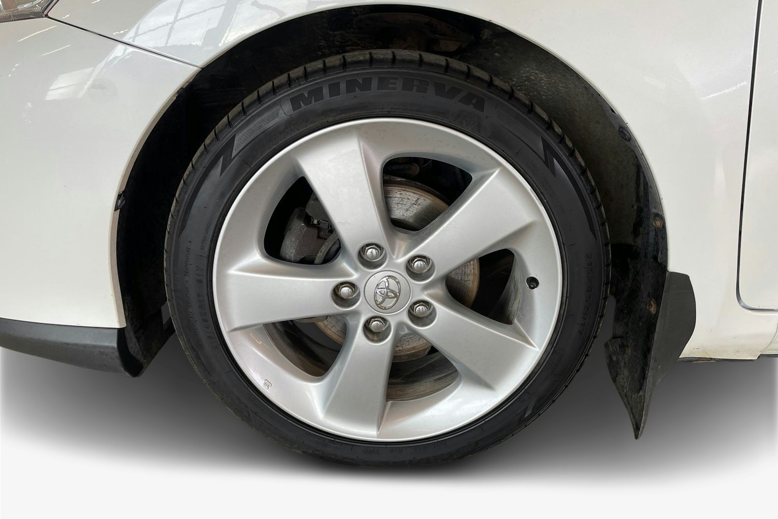 valkoinen Toyota Auris 2010 kuva 11.