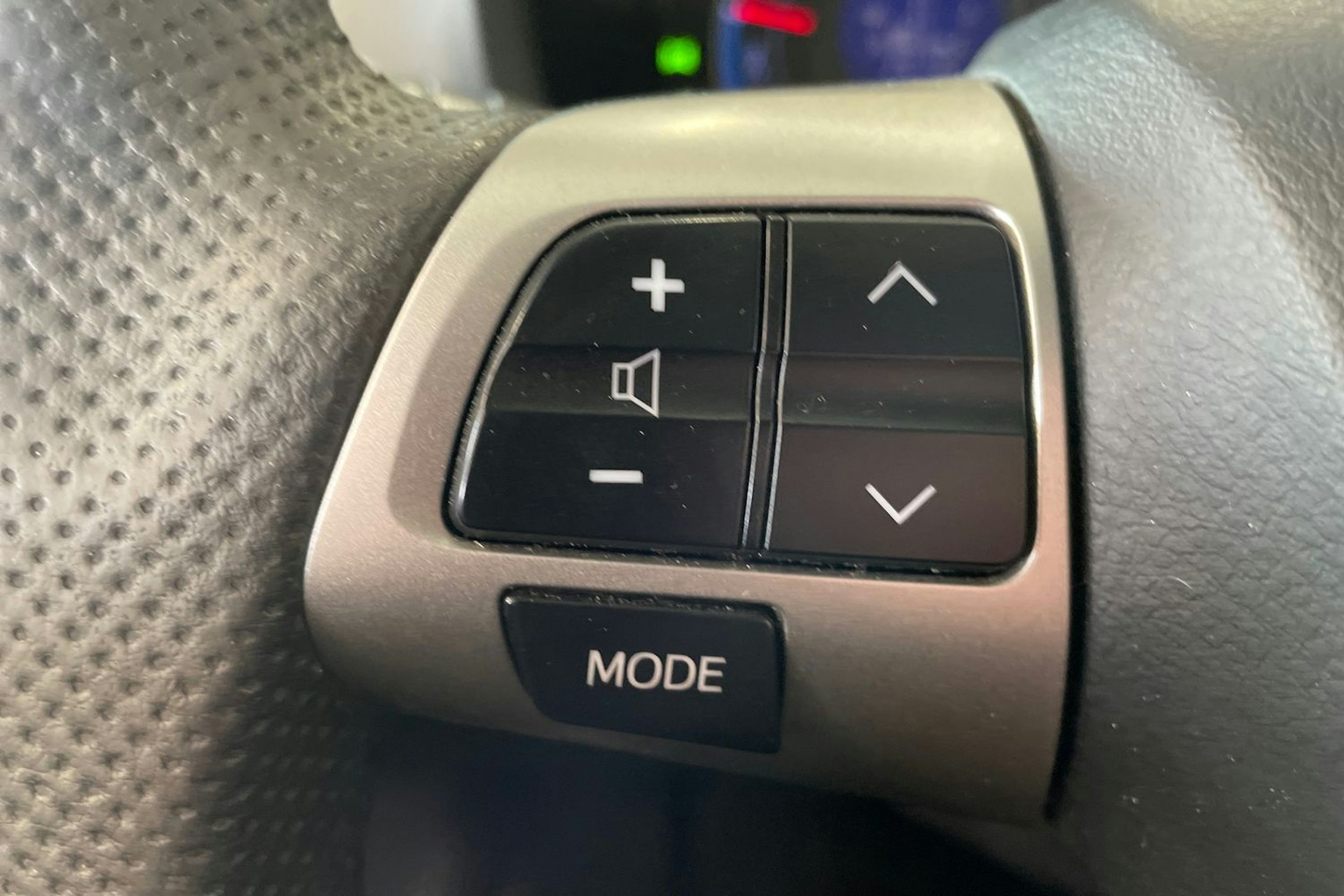 valkoinen Toyota Auris 2010 kuva 17.