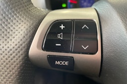 valkoinen Toyota Auris 2010 kuva 17.
