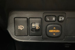 valkoinen Toyota Auris 2010 kuva 20.