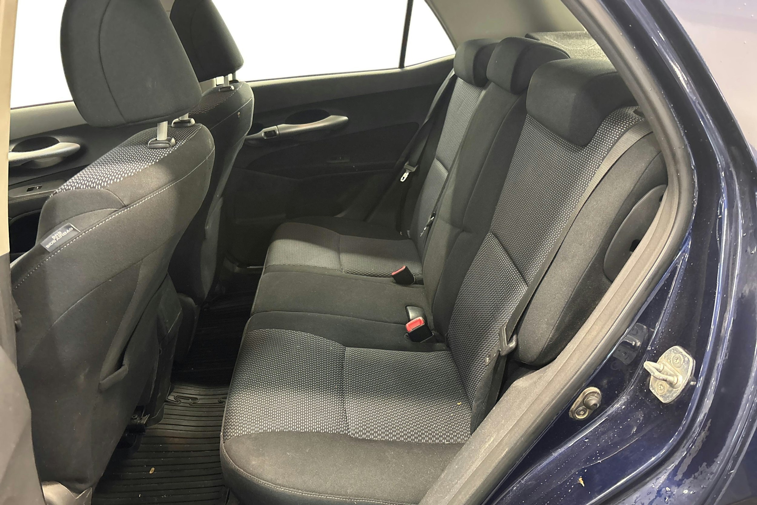 sininen Toyota Auris 2010 kuva 8.