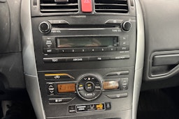 sininen Toyota Auris 2010 kuva 15.