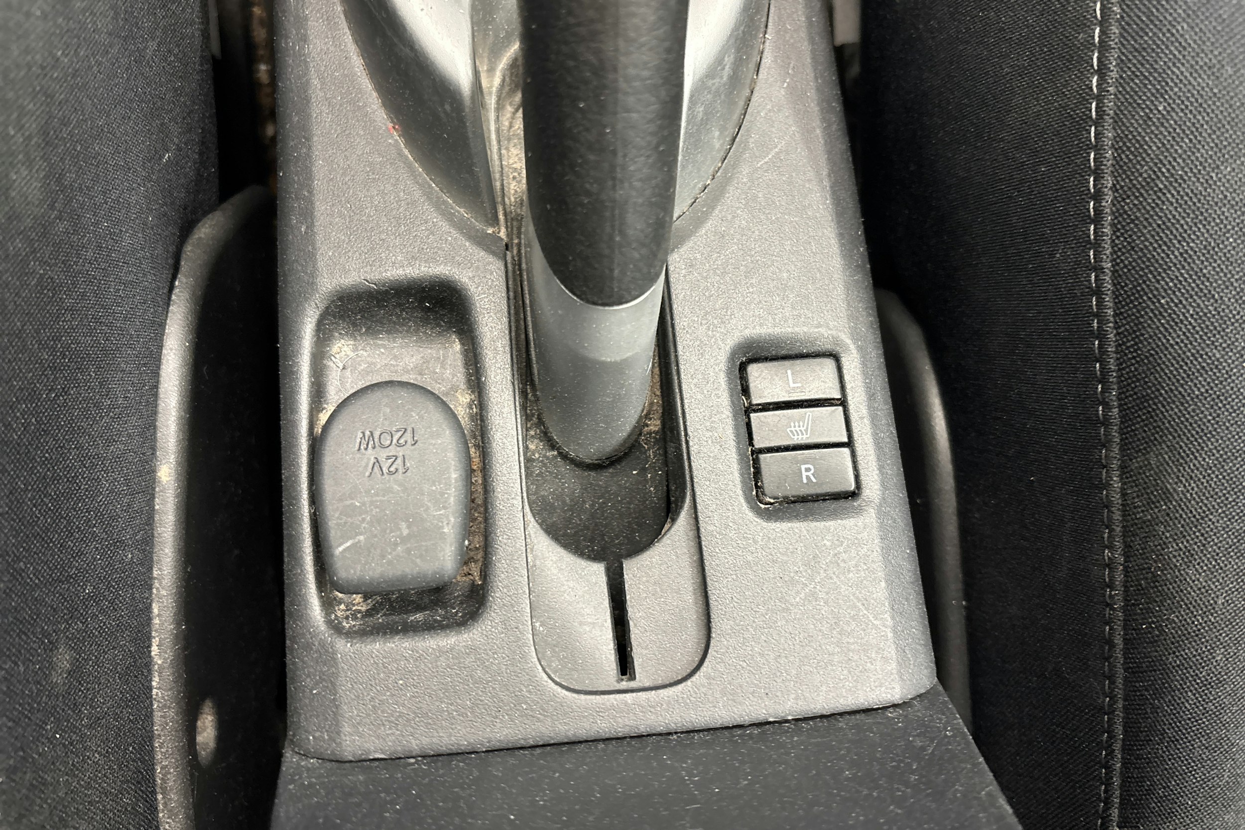 sininen Toyota Auris 2010 kuva 16.