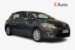 Harmaa Toyota Auris 2010 kuva 1.