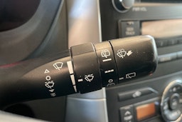 Harmaa Toyota Auris 2010 kuva 19.