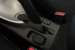 Harmaa Toyota Auris 2010 kuva 24.