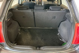 Harmaa Toyota Auris 2010 kuva 26.