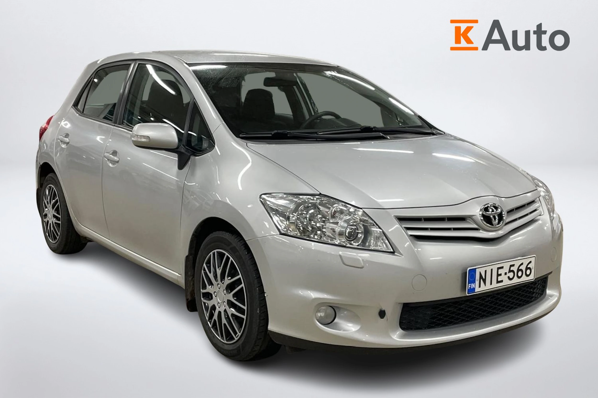 hopea Toyota Auris 2010 kuva 1.