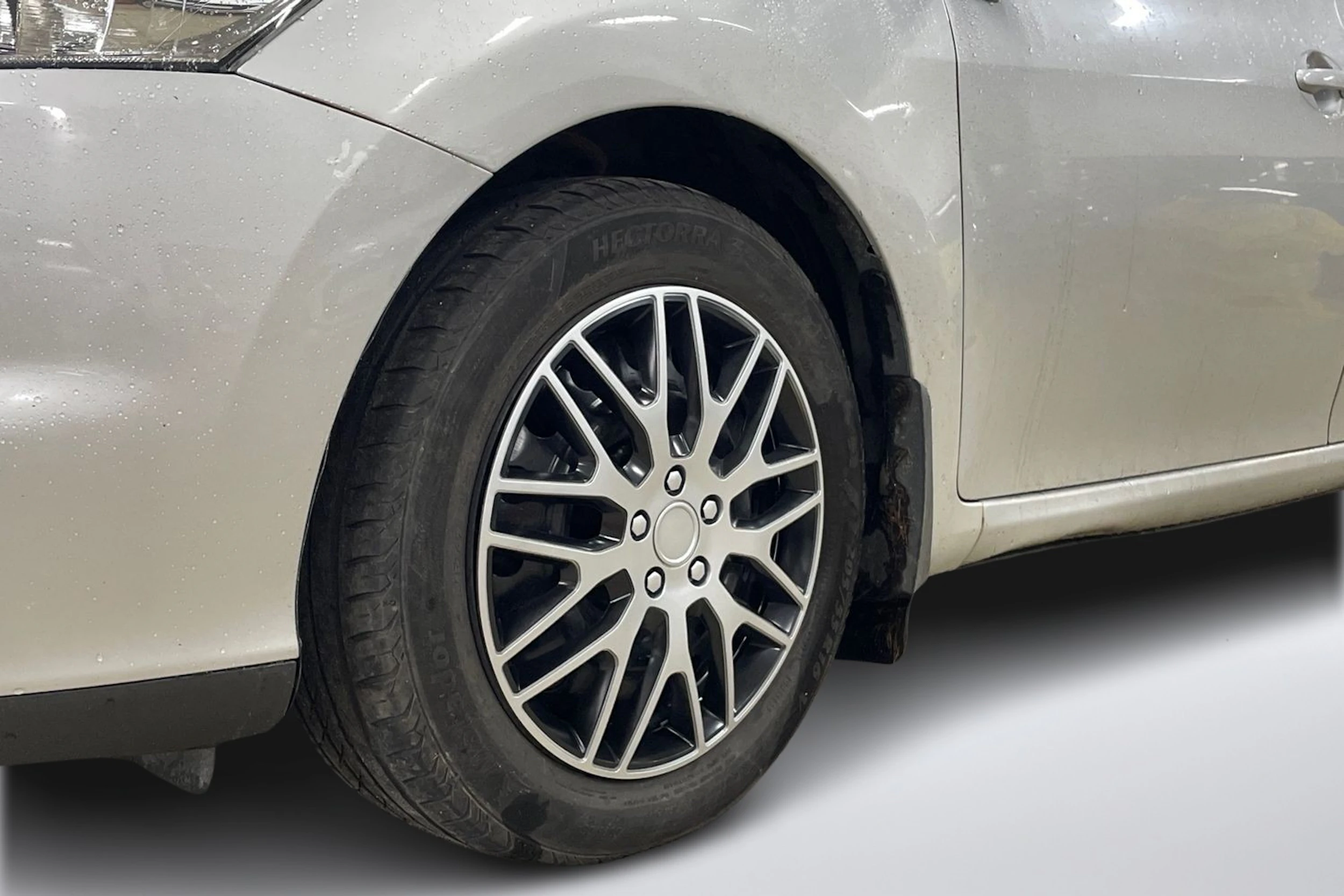 hopea Toyota Auris 2010 kuva 12.