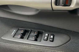 hopea Toyota Auris 2010 kuva 18.