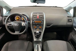 harmaa Toyota Auris 2010 kuva 7.