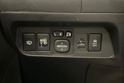 harmaa Toyota Auris 2010 kuva 16.