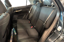 harmaa Toyota Auris 2011 kuva 8.