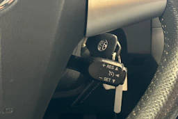 harmaa Toyota Auris 2011 kuva 13.