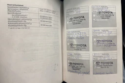 harmaa Toyota Auris 2011 kuva 18.