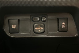 Harmaa Toyota Auris 2011 kuva 15.