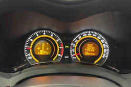 punainen Toyota Auris 2011 kuva 15.