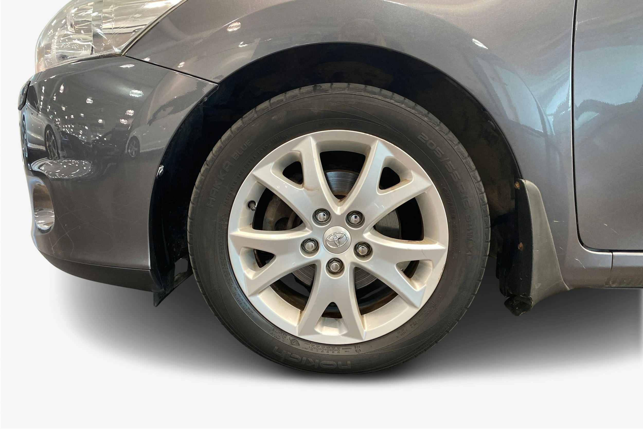 harmaa Toyota Auris 2011 kuva 11.