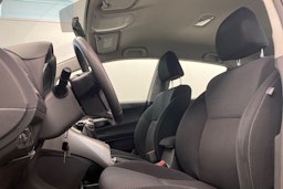 harmaa Toyota Auris 2011 kuva 15.