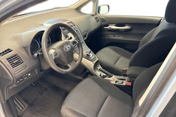 sininen Toyota Auris 2012 kuva 7.