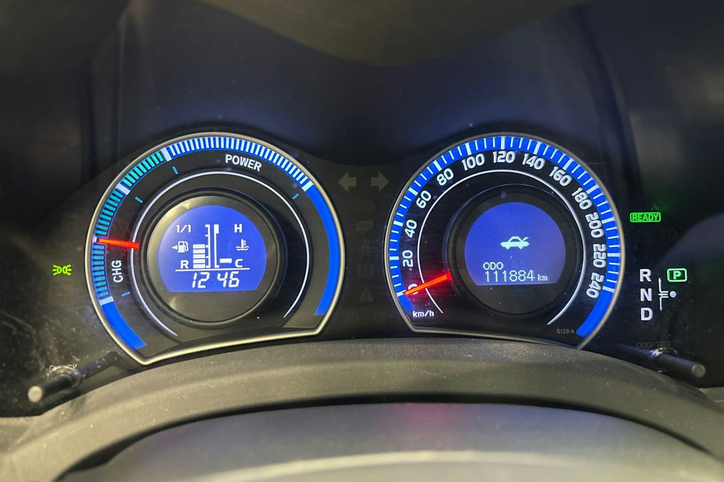 sininen Toyota Auris 2012 kuva 18.