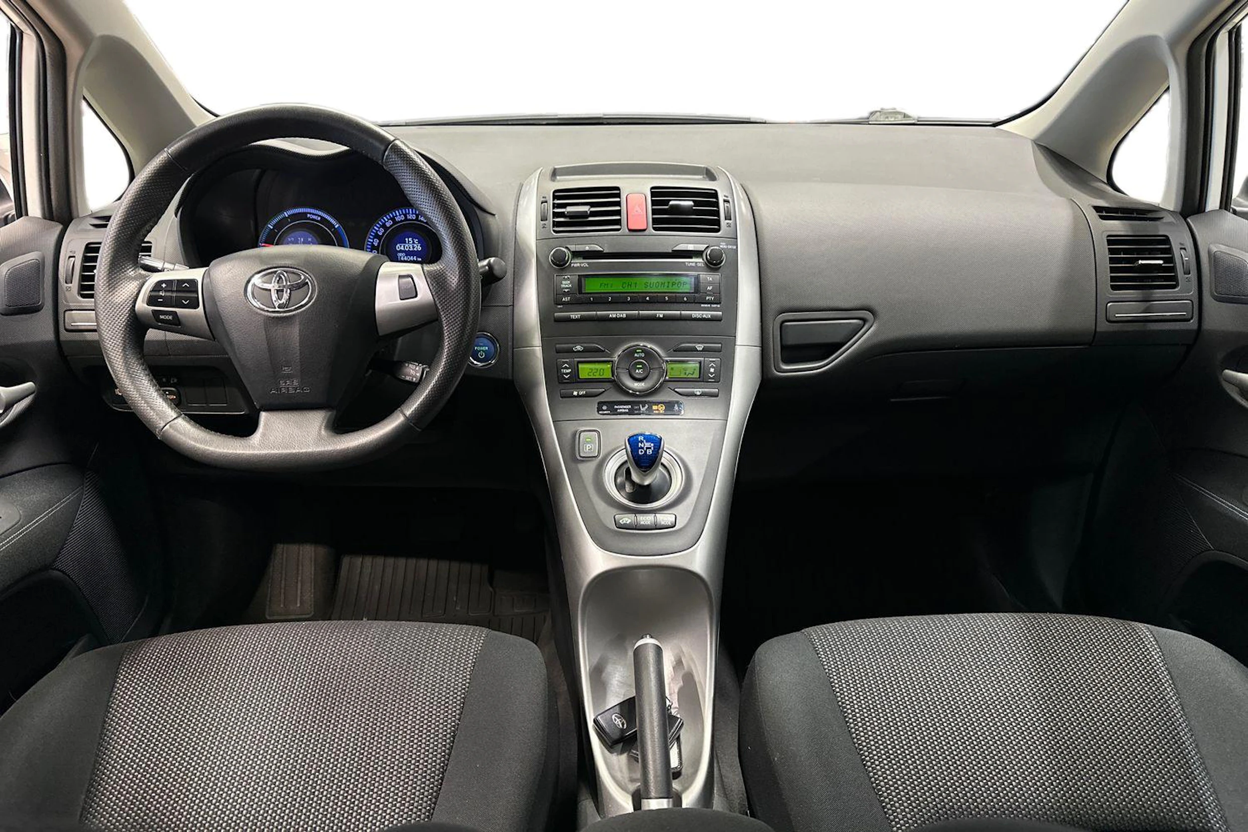 valkoinen Toyota Auris 2012 kuva 9.