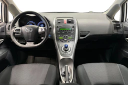 valkoinen Toyota Auris 2012 kuva 9.