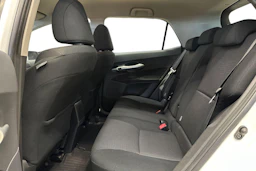 valkoinen Toyota Auris 2012 kuva 10.