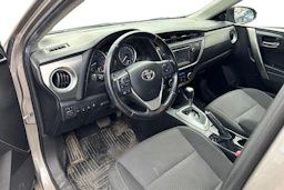 ruskea (beige) Toyota Auris 2013 kuva 3.