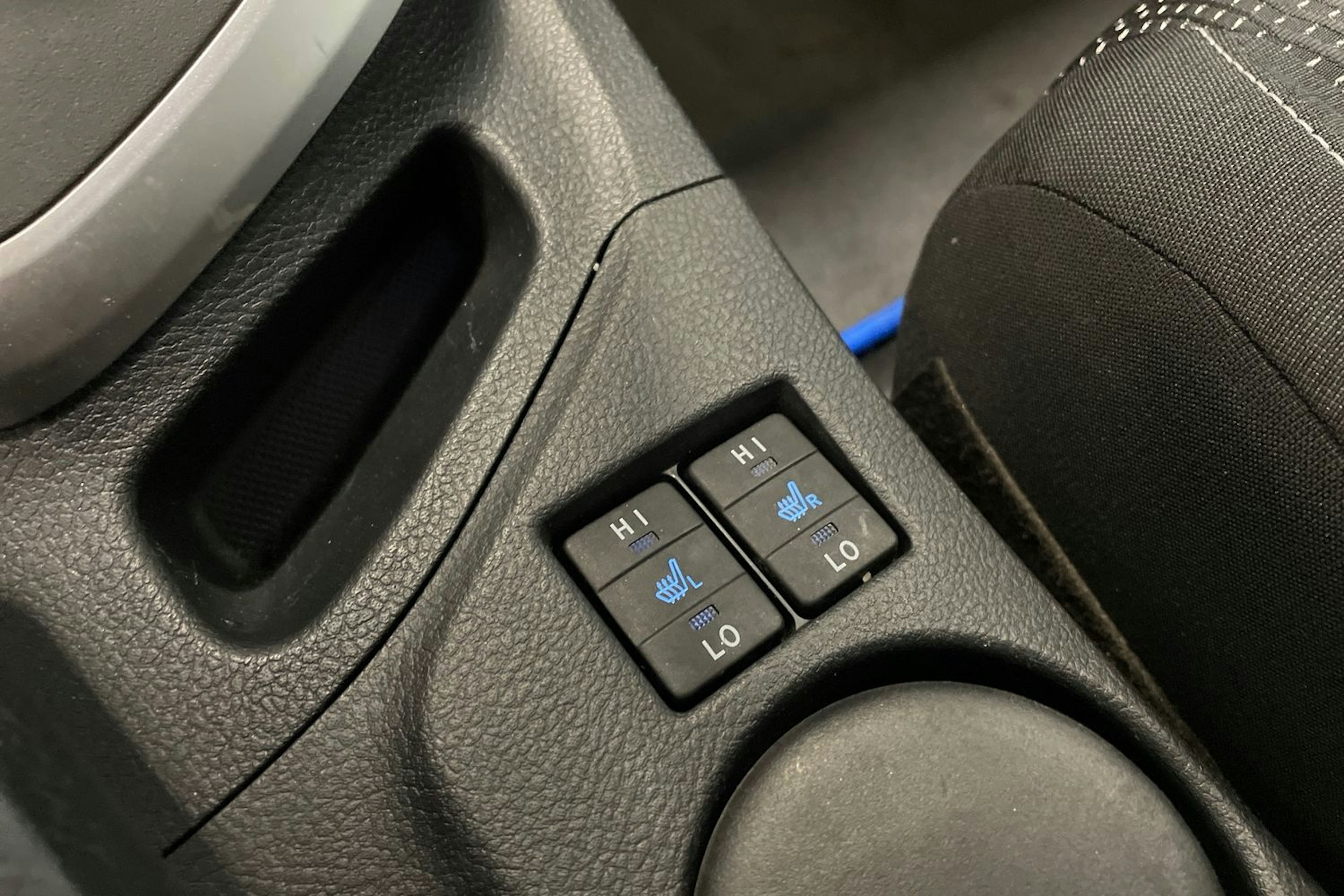 met. punainen Toyota Auris 2013 kuva 18.