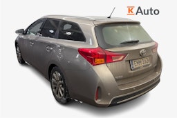 ruskea (beige) Toyota Auris 2013 kuva 2.