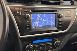 ruskea (beige) Toyota Auris 2013 kuva 18.