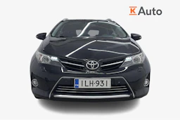 musta Toyota Auris 2013 kuva 4.