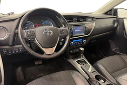 musta Toyota Auris 2013 kuva 6.