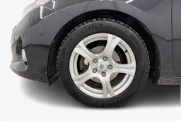 musta Toyota Auris 2013 kuva 9.