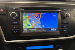 musta Toyota Auris 2013 kuva 16.