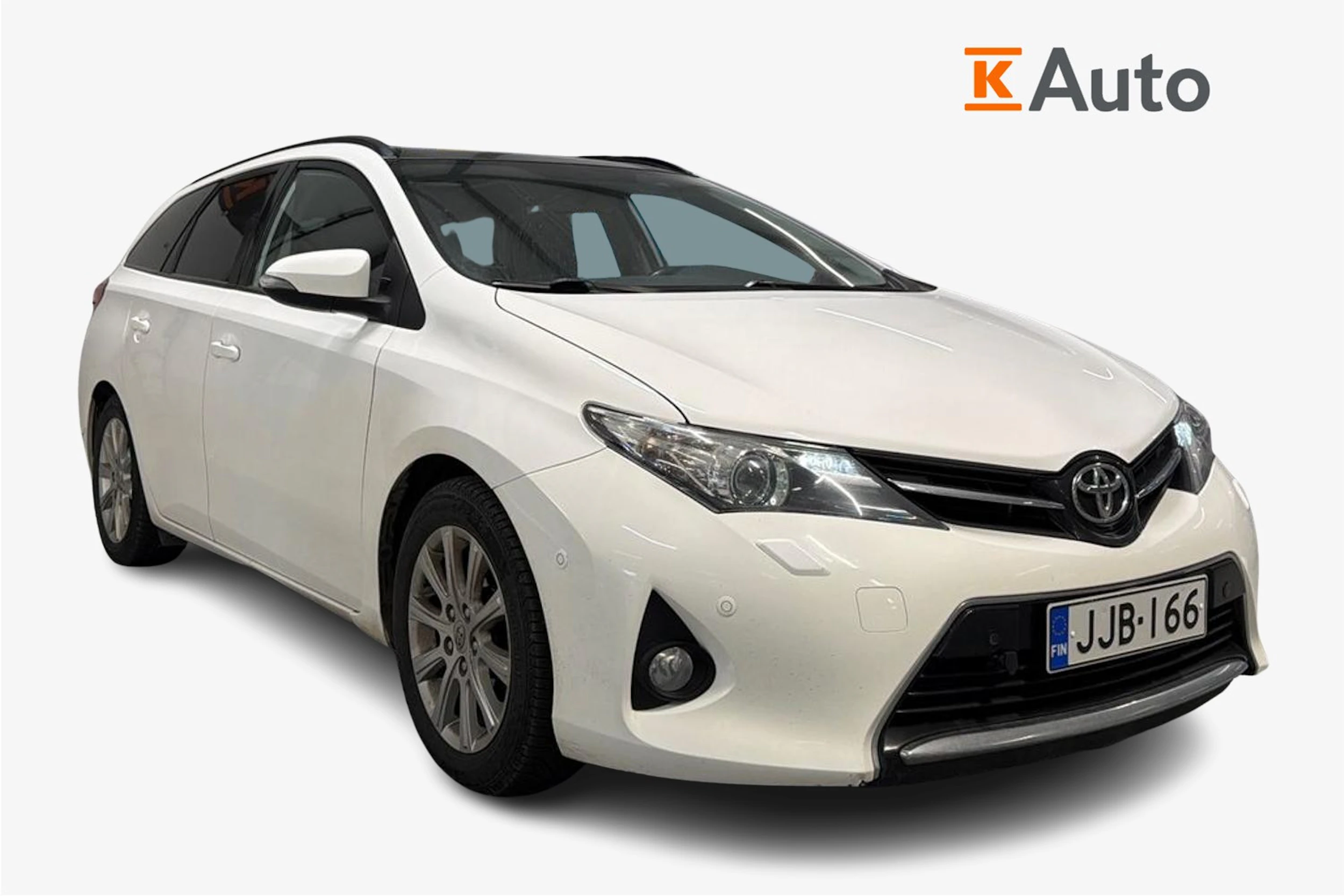 valkoinen Toyota Auris 2013 kuva 1.