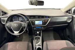 valkoinen Toyota Auris 2013 kuva 7.