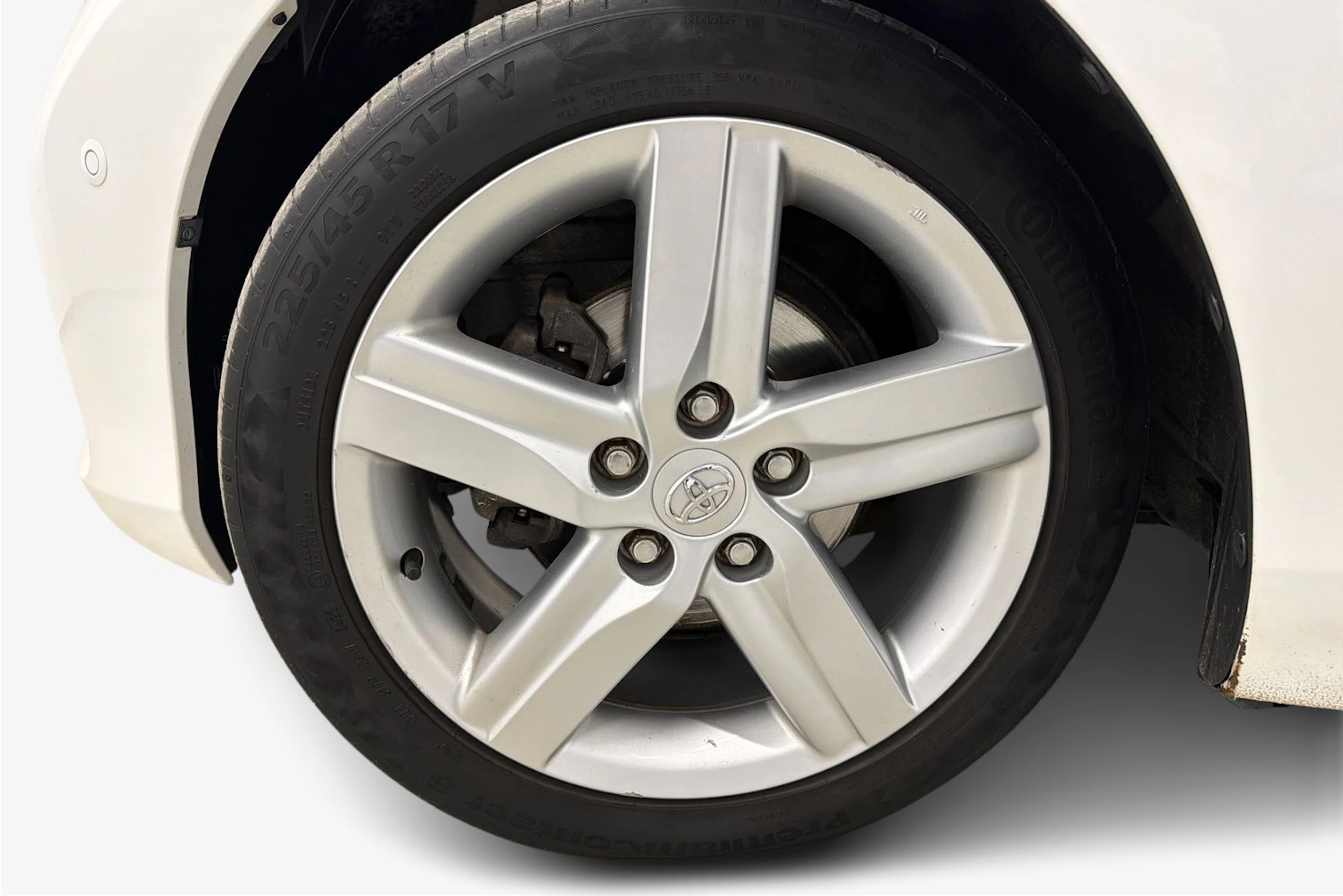 valkoinen Toyota Auris 2013 kuva 9.