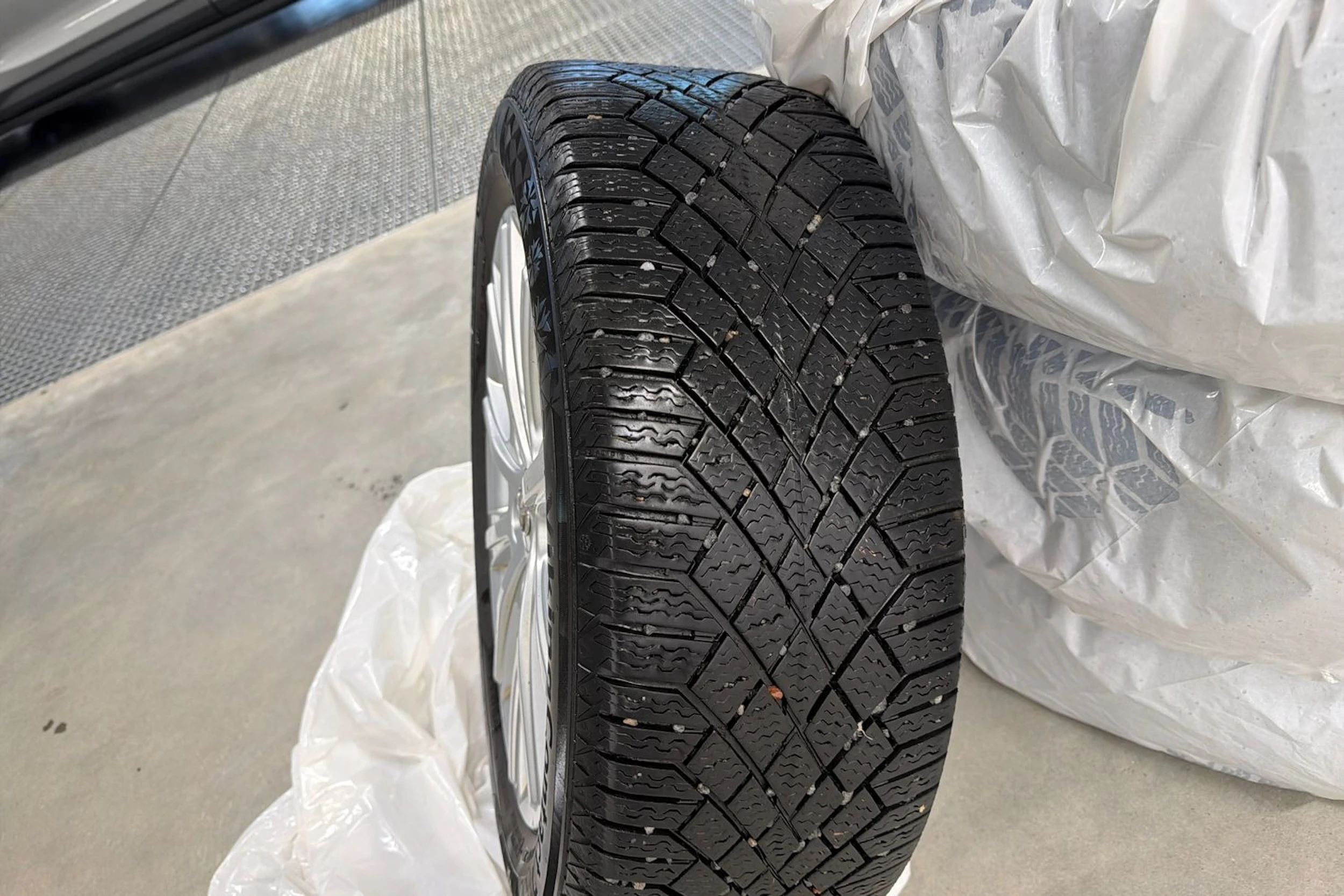 valkoinen Toyota Auris 2013 kuva 30.