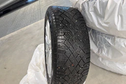 valkoinen Toyota Auris 2013 kuva 30.