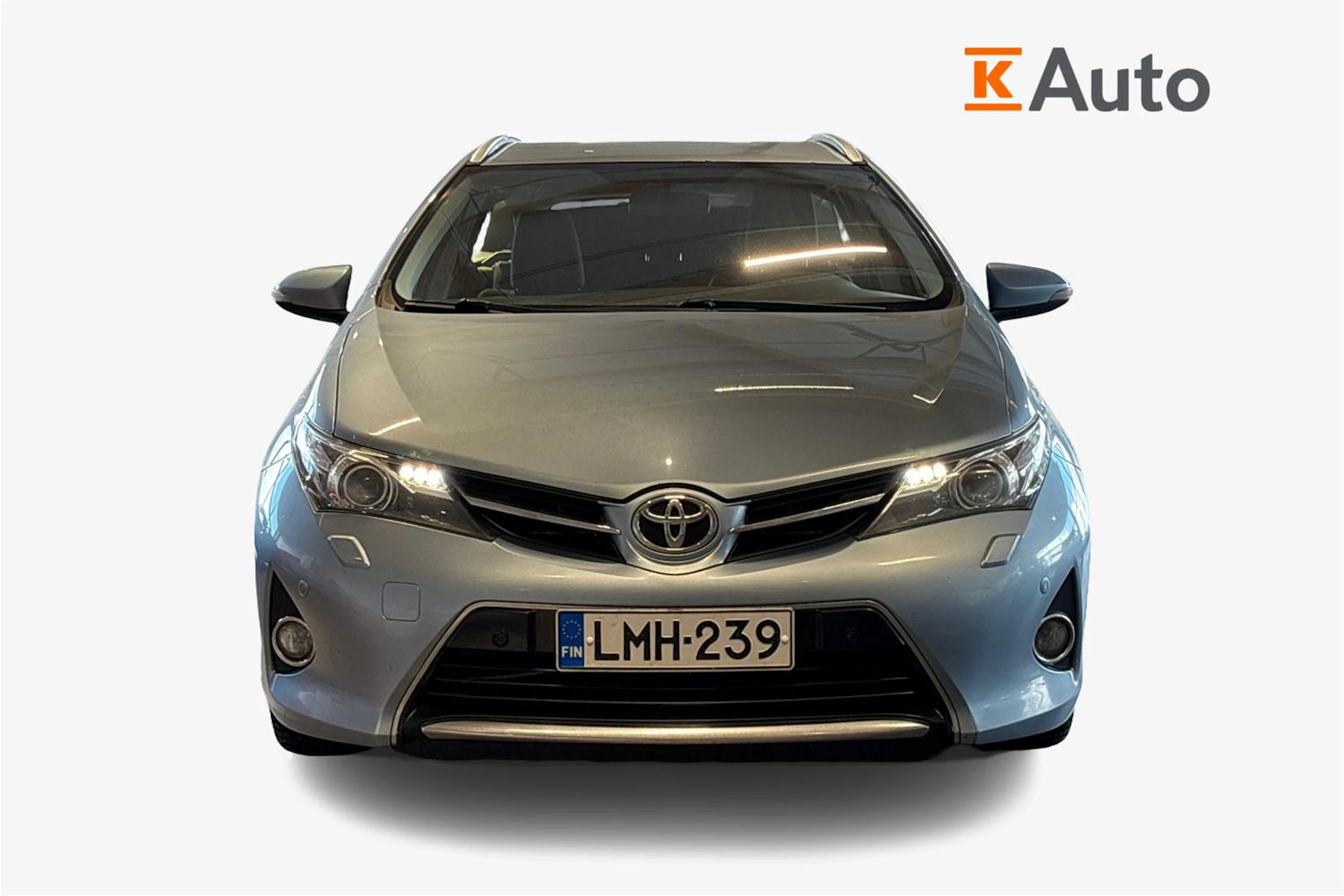 sininen Toyota Auris 2013 kuva 5.