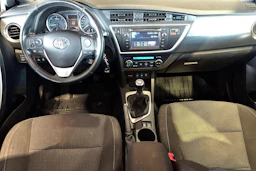 sininen Toyota Auris 2013 kuva 9.