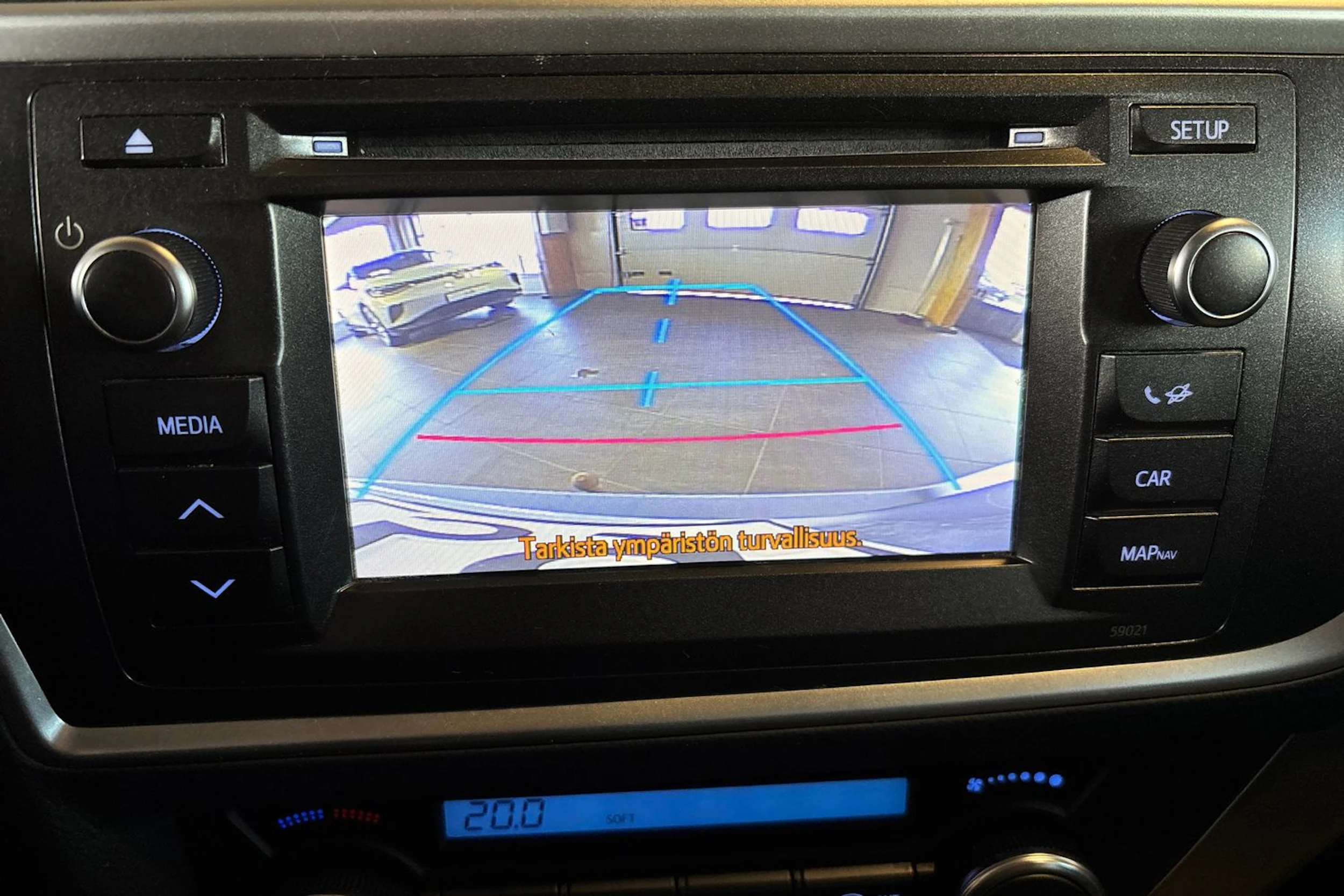 sininen Toyota Auris 2013 kuva 16.