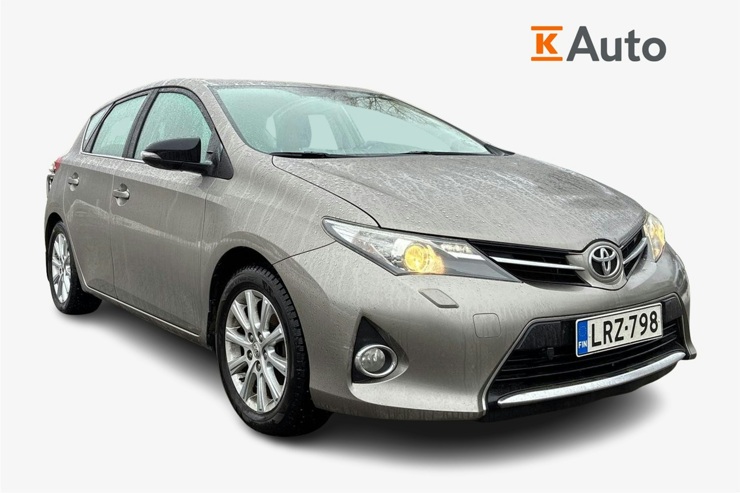 Ruskea (beige) Toyota Auris 2013 kuva 1.