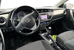 Ruskea (beige) Toyota Auris 2013 kuva 3.